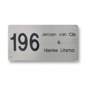 Rvs naambord diep gegraveerd
