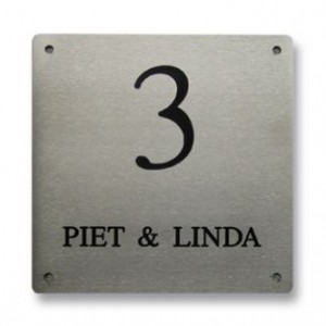 Naambordje van Roest Vrij Staal