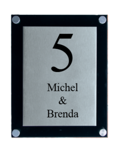  RVS naambord met zwarte perspex achterplaat